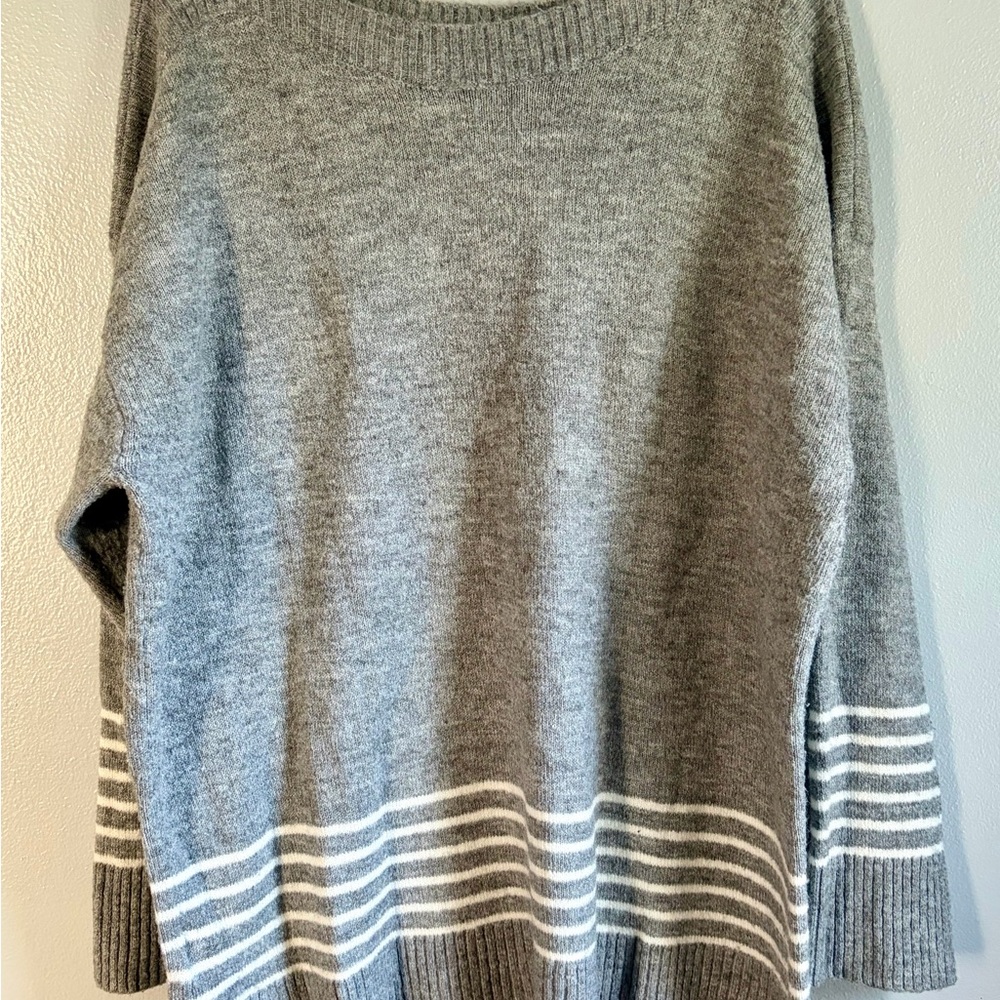 DKNY Gray and White Striped Crew Neck Sweater‎